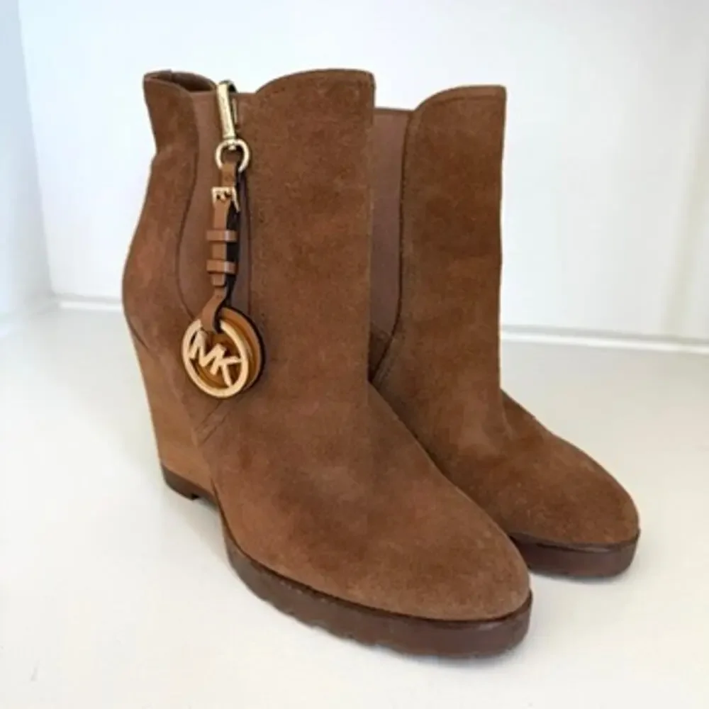 Michael Kors Suede Wedge Ankle Boots Brown Size 10M‎ Lug Sole Pull On Boho Chic